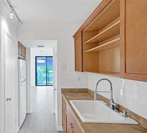 Small Image of 9800 WEST BAY HARBOR DR #401, Bay Harbor Islands Number 33
