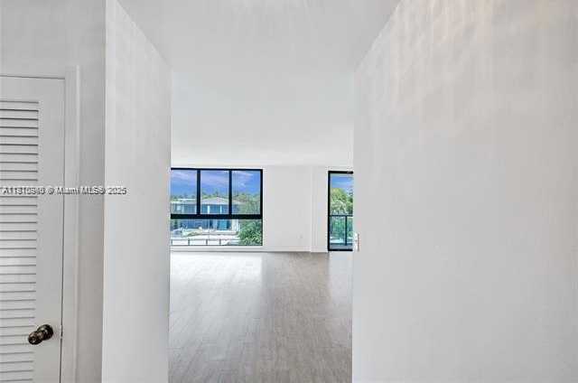 Small Image of 9800 WEST BAY HARBOR DR #401, Bay Harbor Islands Number 52