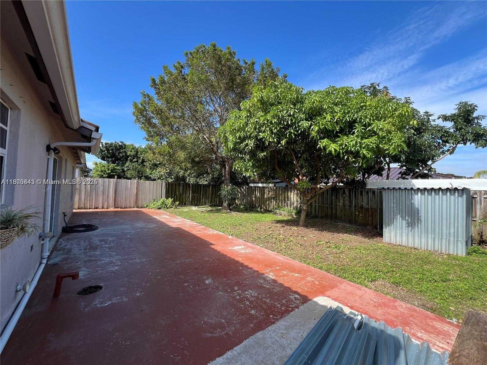 Small Image of 13859 SOUTH WEST 257TH TER, Homestead Number 7