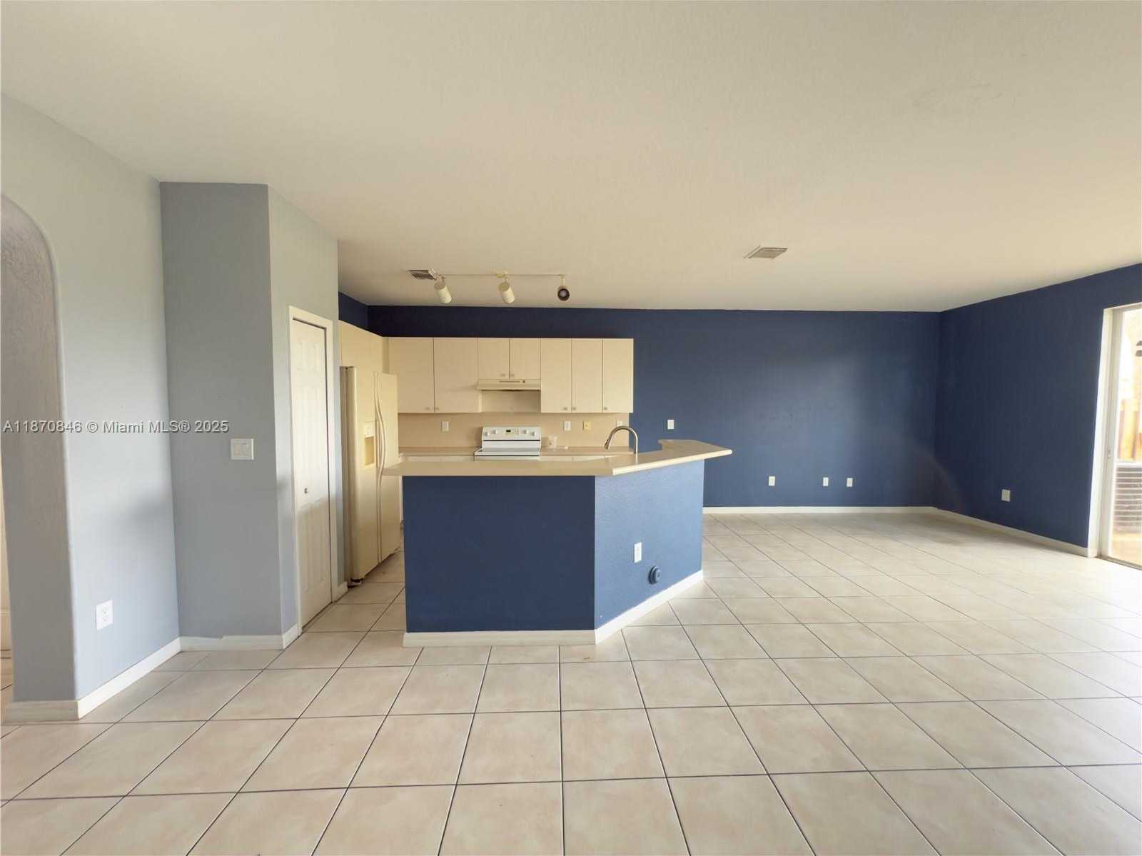 Small Image of 16549 SOUTH WEST 78TH TER #16549, Miami Number 4