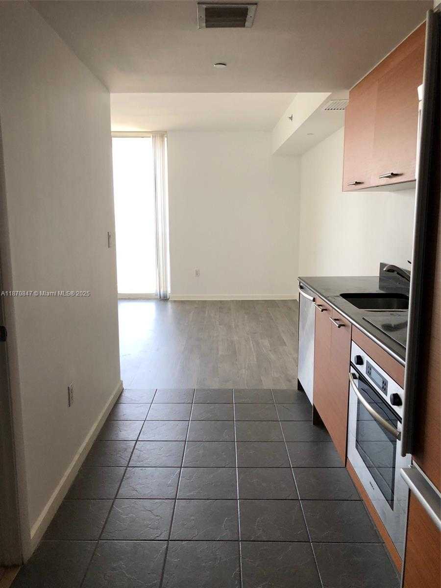 Small Image of 50 BISCAYNE BLVD #3809, Miami Number 6
