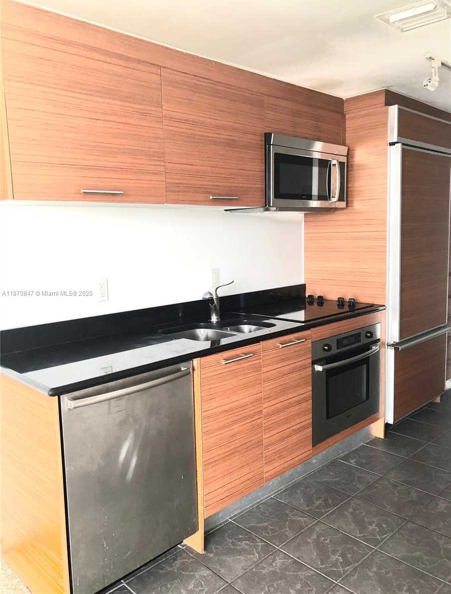 Small Image of 50 BISCAYNE BLVD #3809, Miami Number 9