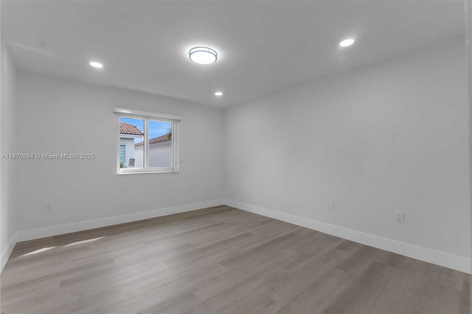 Small Image of 11230 NORTH WEST 59TH TER, Doral Number 18