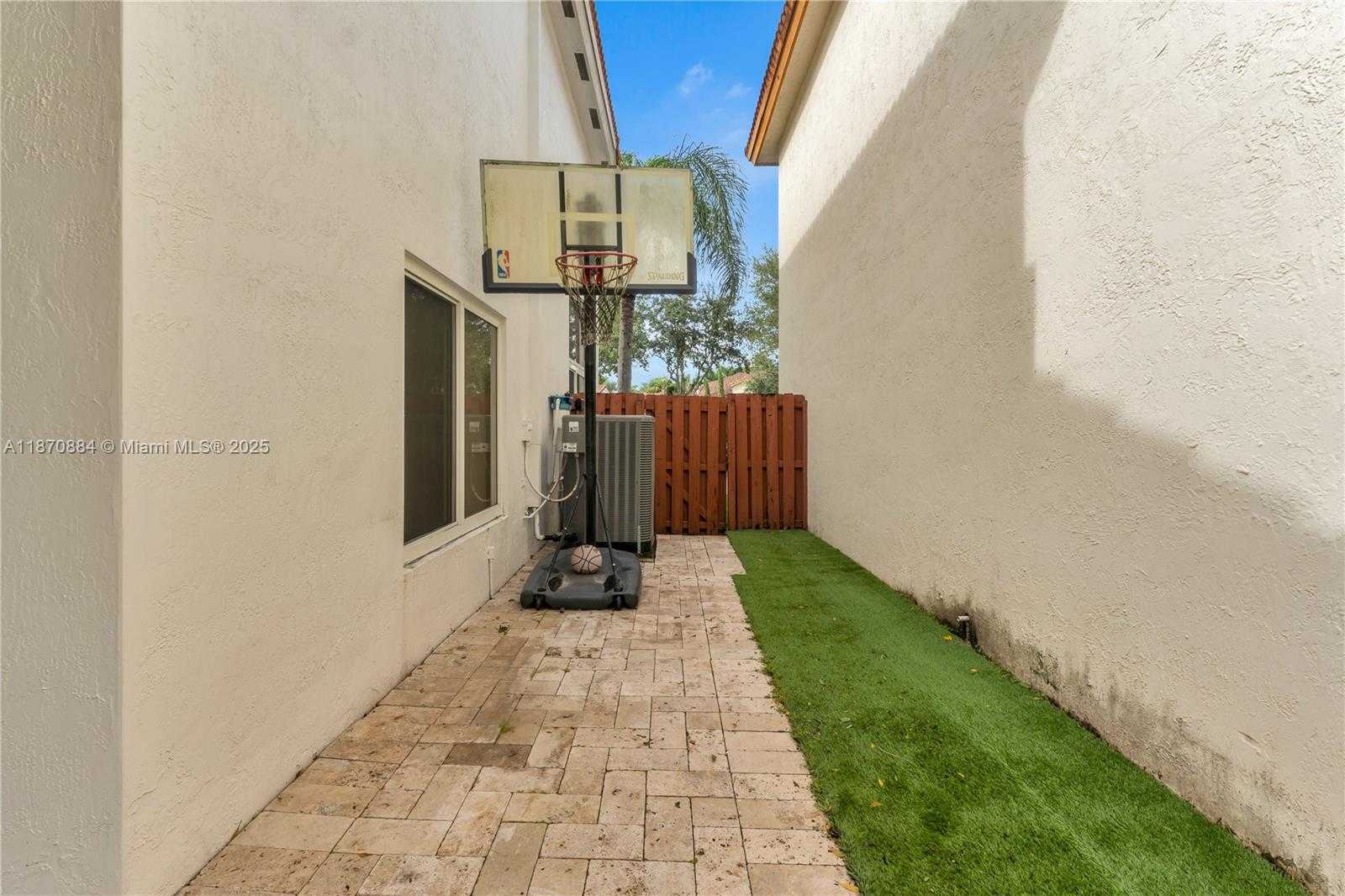 Small Image of 11230 NORTH WEST 59TH TER, Doral Number 35