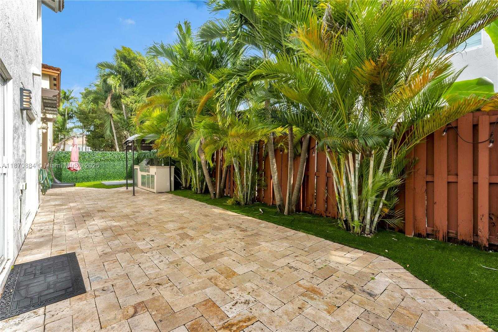 Small Image of 11230 NORTH WEST 59TH TER, Doral Number 39