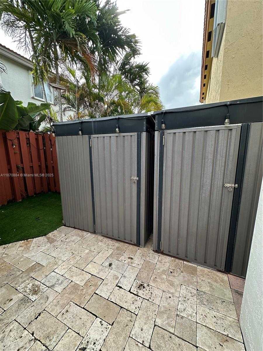 Small Image of 11230 NORTH WEST 59TH TER, Doral Number 43