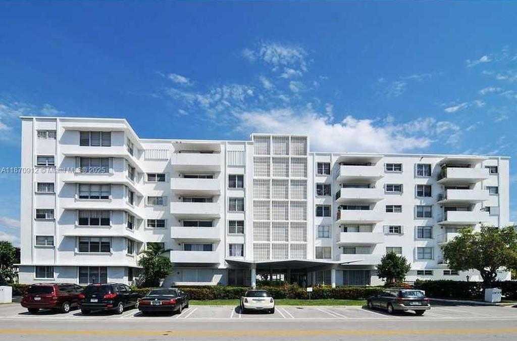Small Image of 1075 92ND ST #502, Bay Harbor Islands Number 20