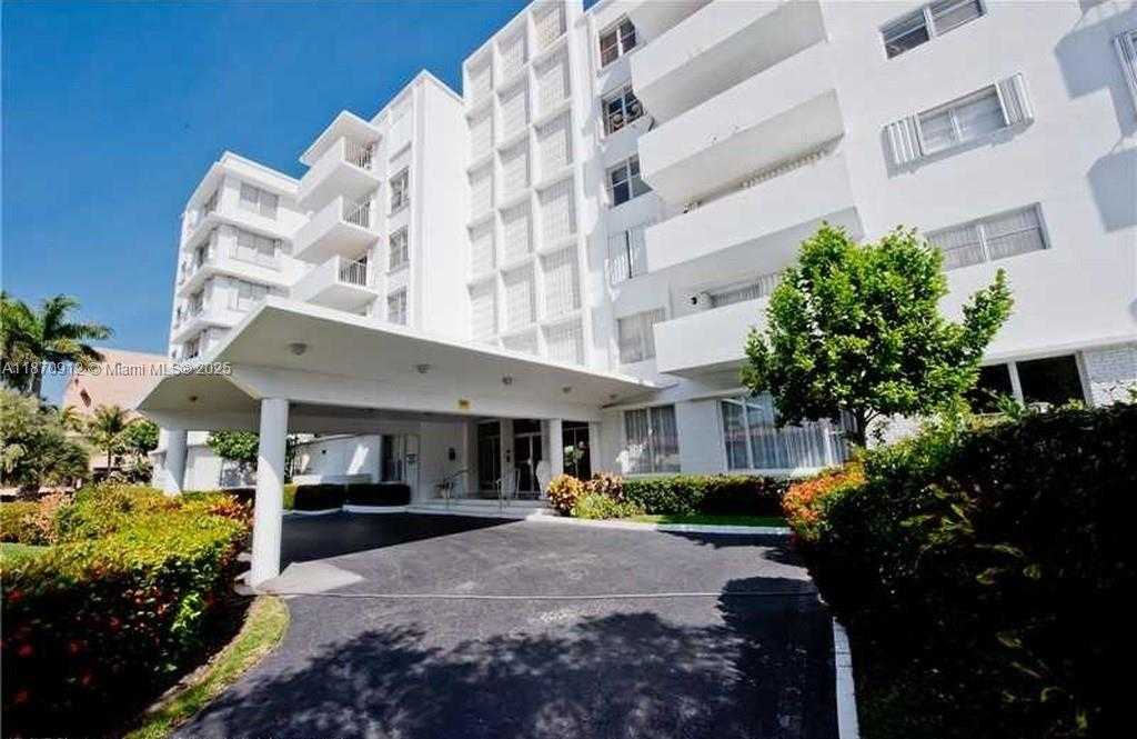 Small Image of 1075 92ND ST #502, Bay Harbor Islands Number 21