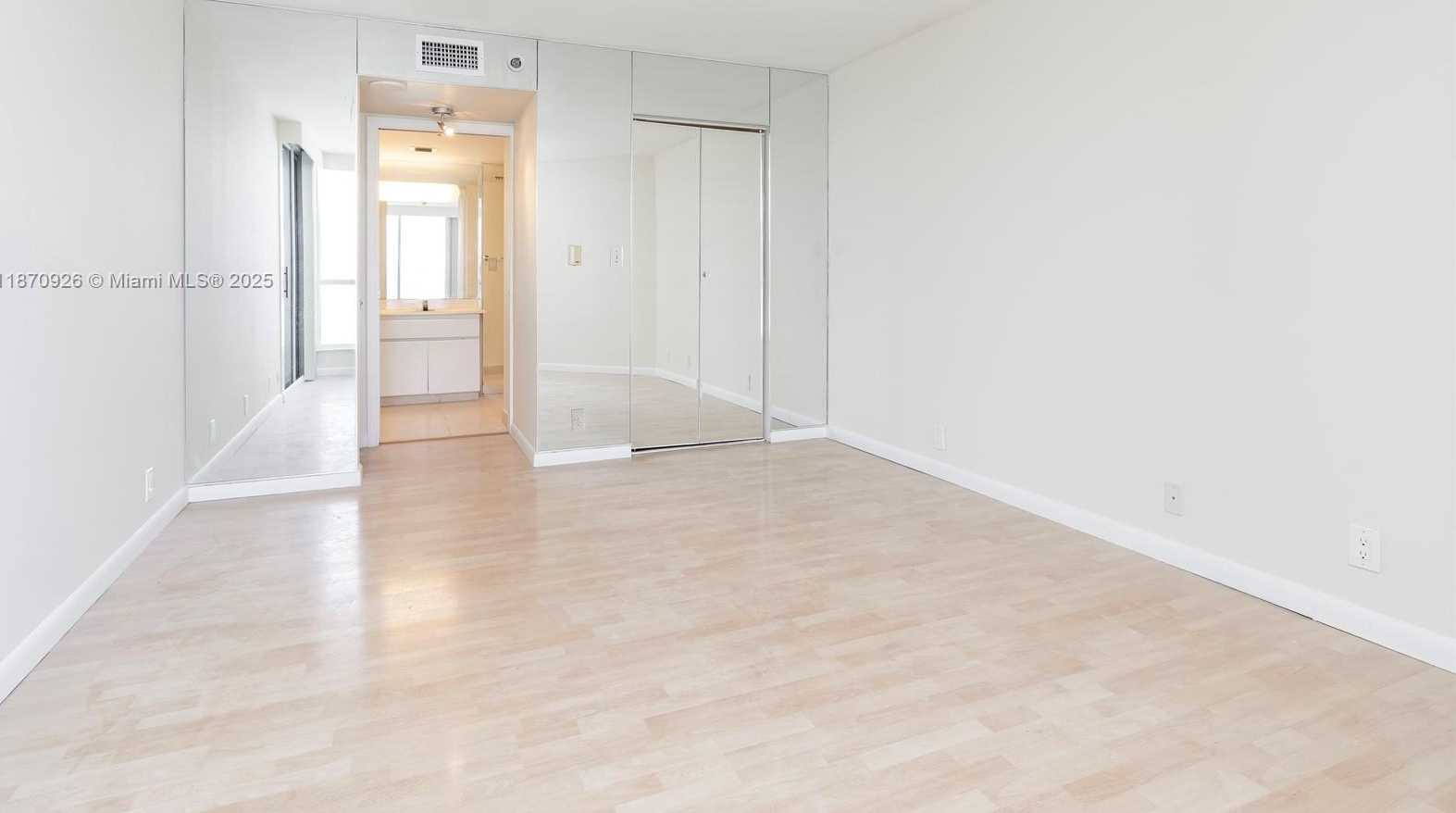 Small Image of 6767 COLLINS AVE #1907, Miami Beach Number 11