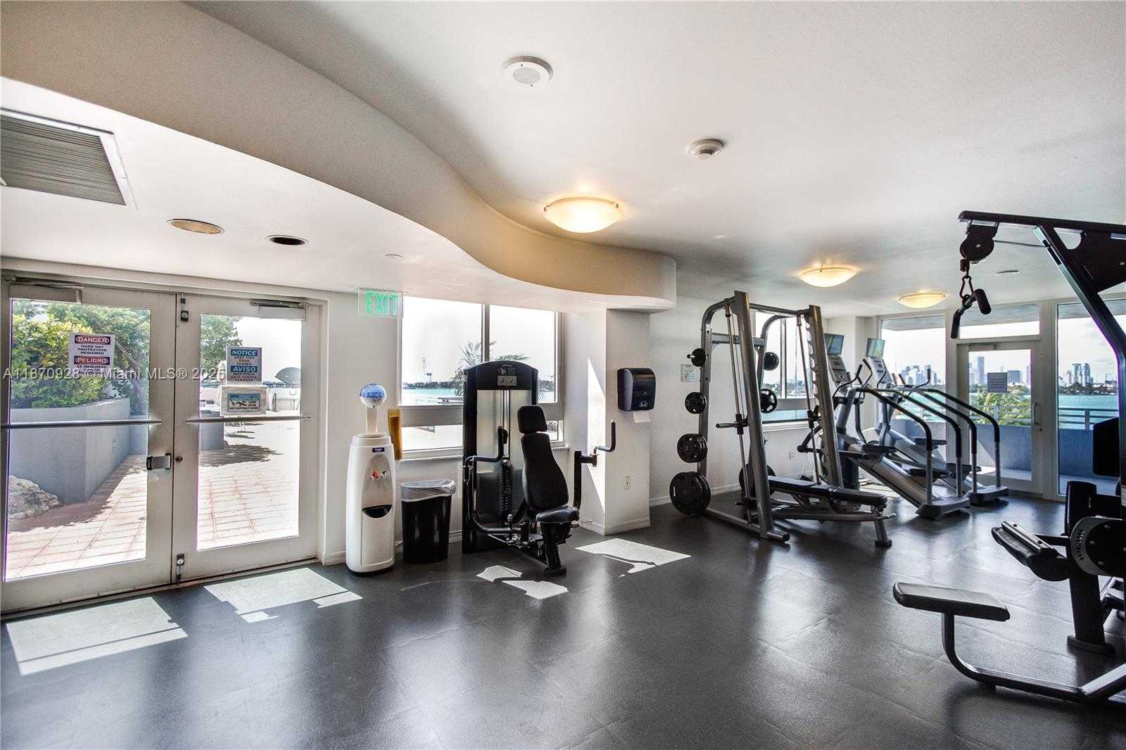 Small Image of 1330 WEST AVE #3201, Miami Beach Number 15