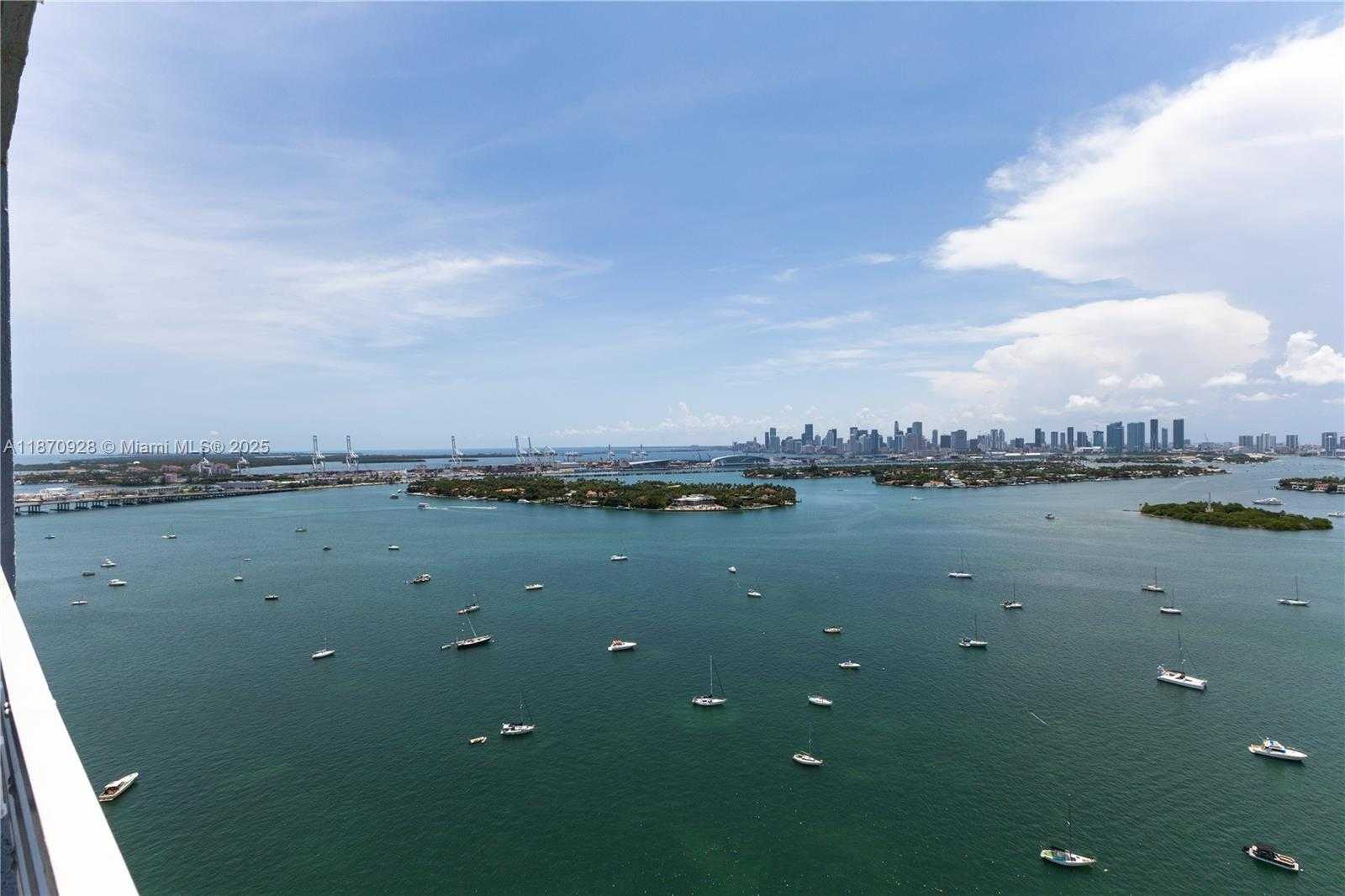 Small Image of 1330 WEST AVE #3201, Miami Beach Number 5