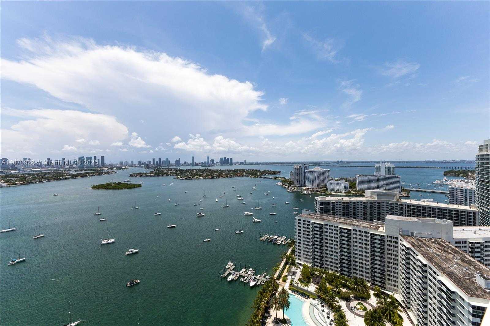 Small Image of 1330 WEST AVE #3201, Miami Beach Number 6