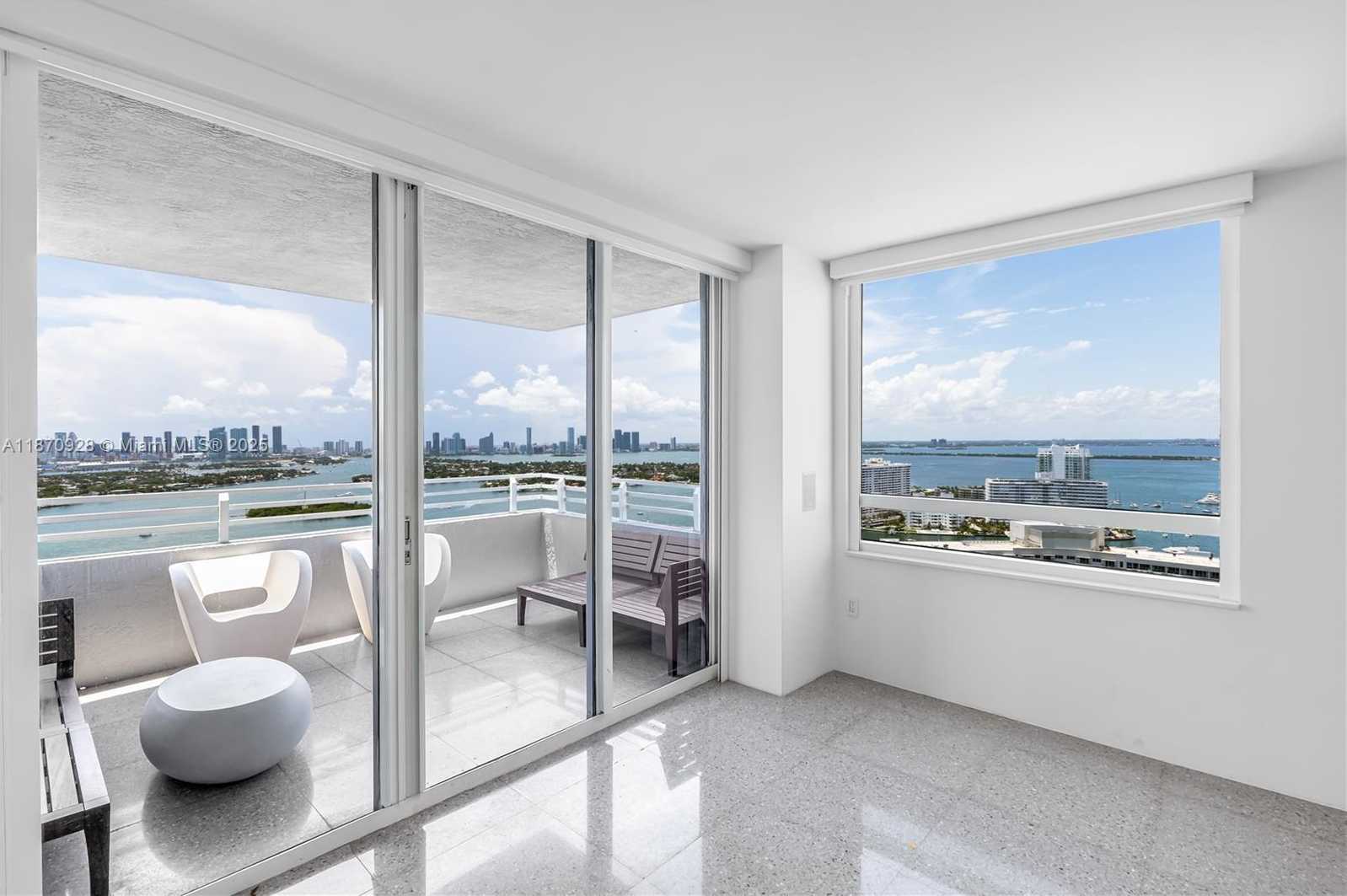 Small Image of 1330 WEST AVE #3201, Miami Beach Number 7