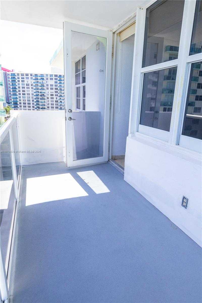 Small Image of 3725 SOUTH OCEAN DR #1116, Hollywood Number 29