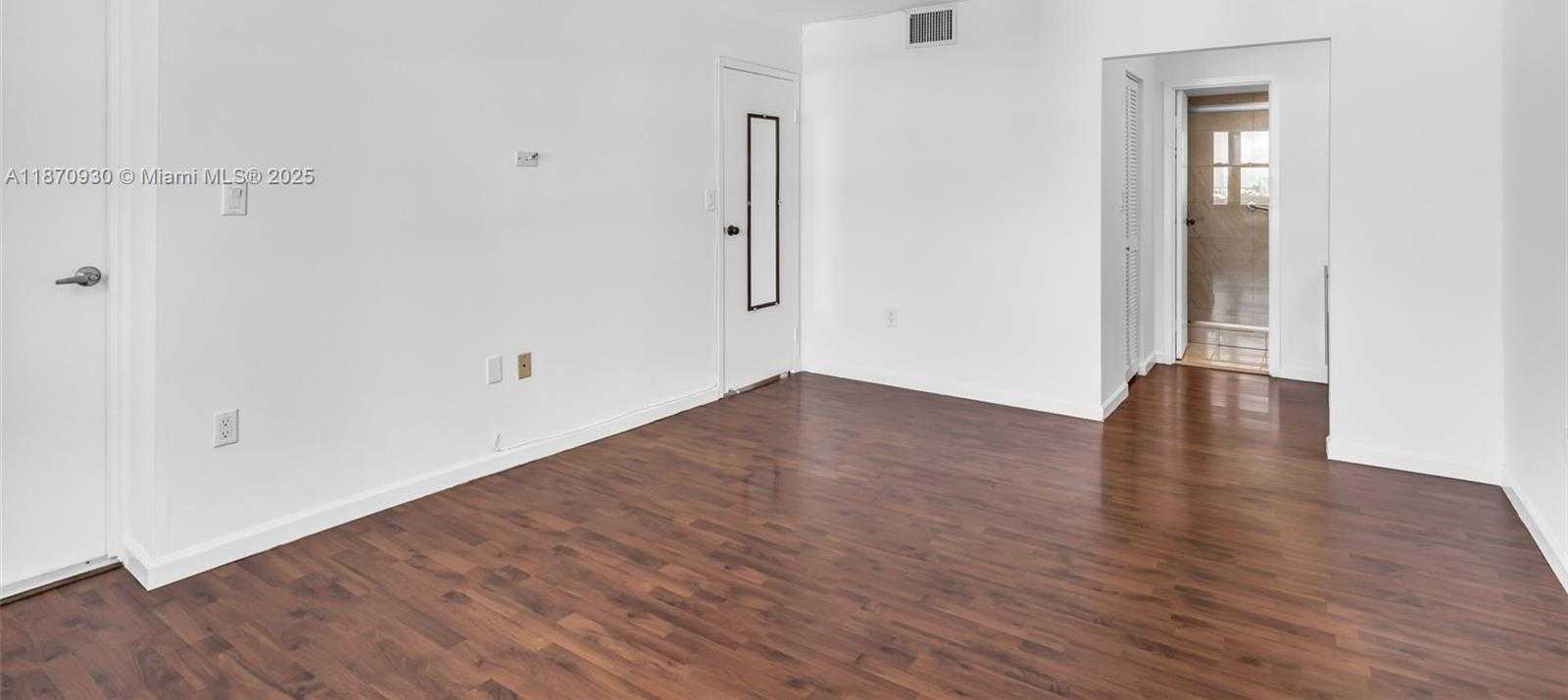 Small Image of 2333 BRICKELL AVE #2708, Miami Number 21