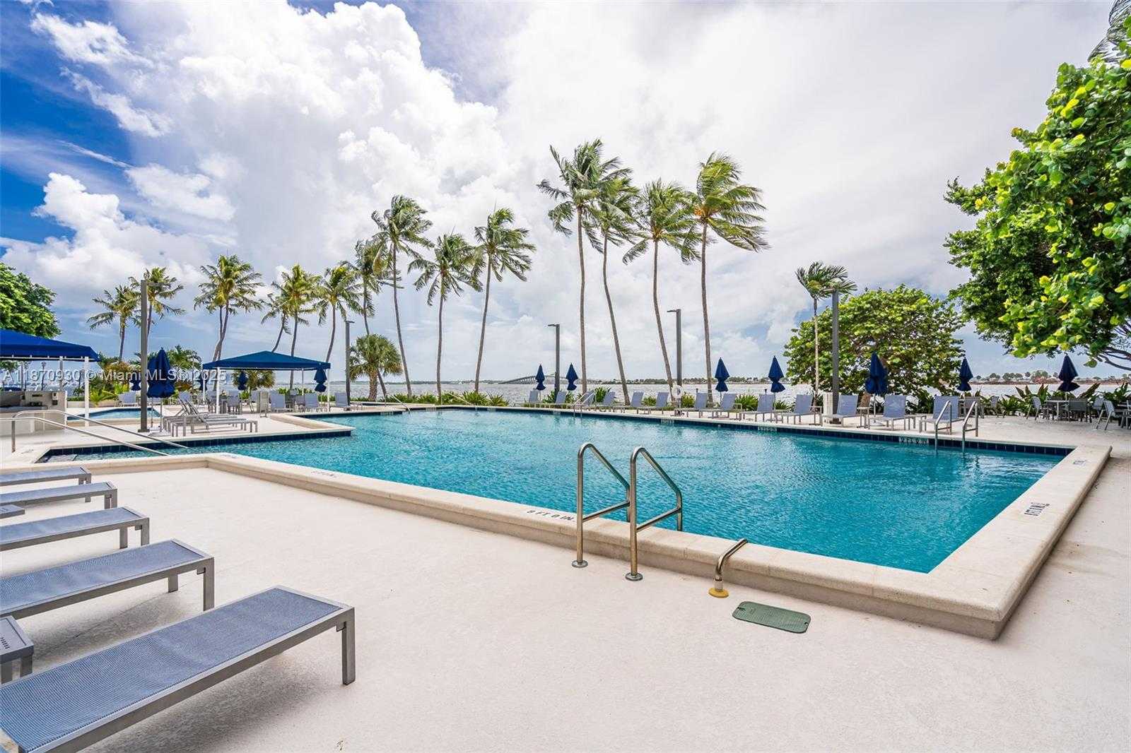 Small Image of 2333 BRICKELL AVE #2708, Miami Number 32