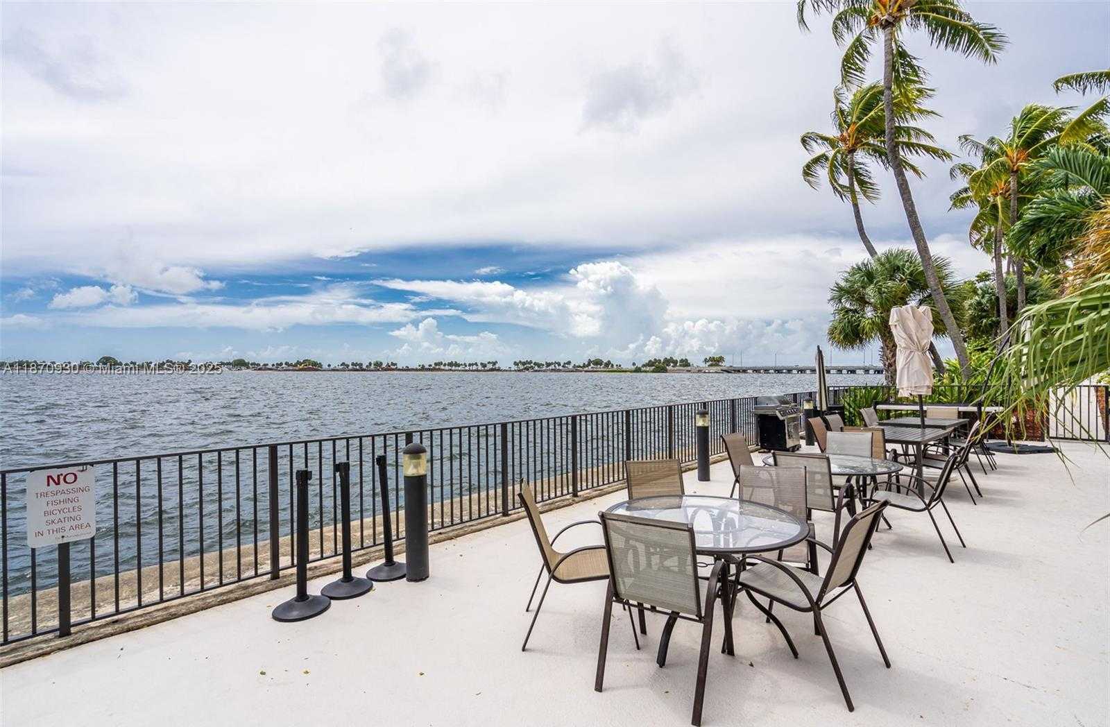 Small Image of 2333 BRICKELL AVE #2708, Miami Number 35