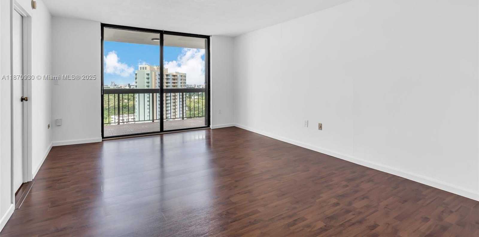 Small Image of 2333 BRICKELL AVE #2708, Miami Number 7