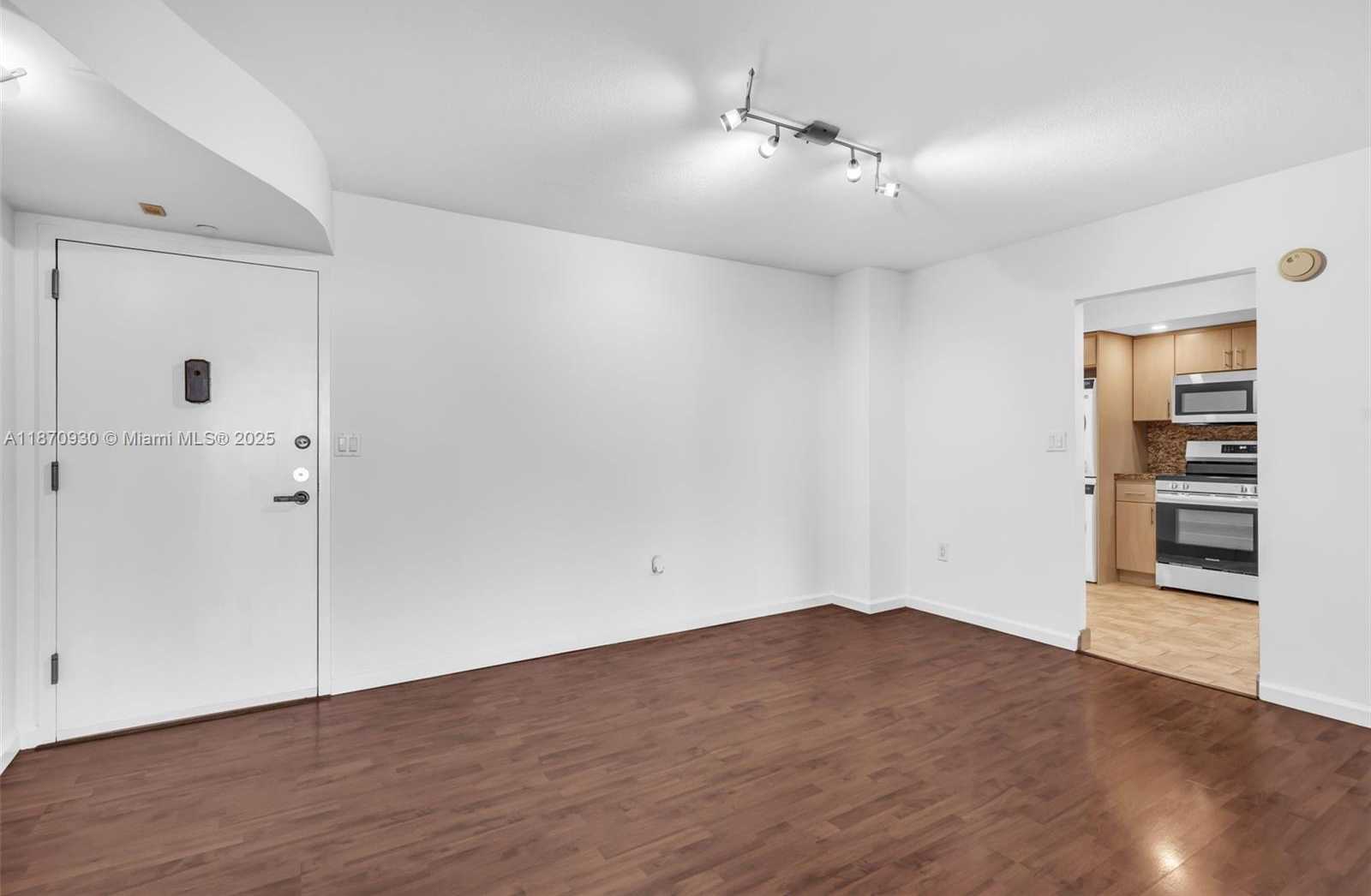 Small Image of 2333 BRICKELL AVE #2708, Miami Number 9