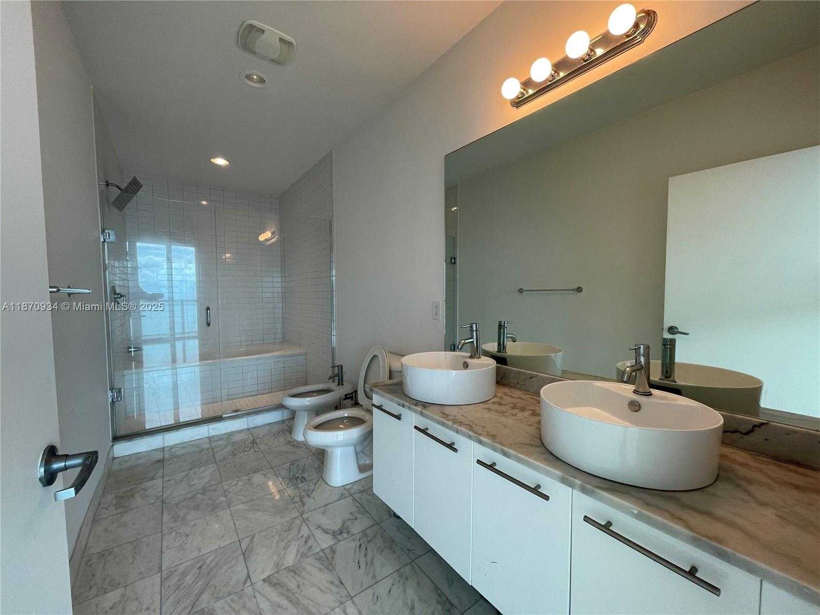 Small Image of 888 BISCAYNE BLVD #4902, Miami Number 12