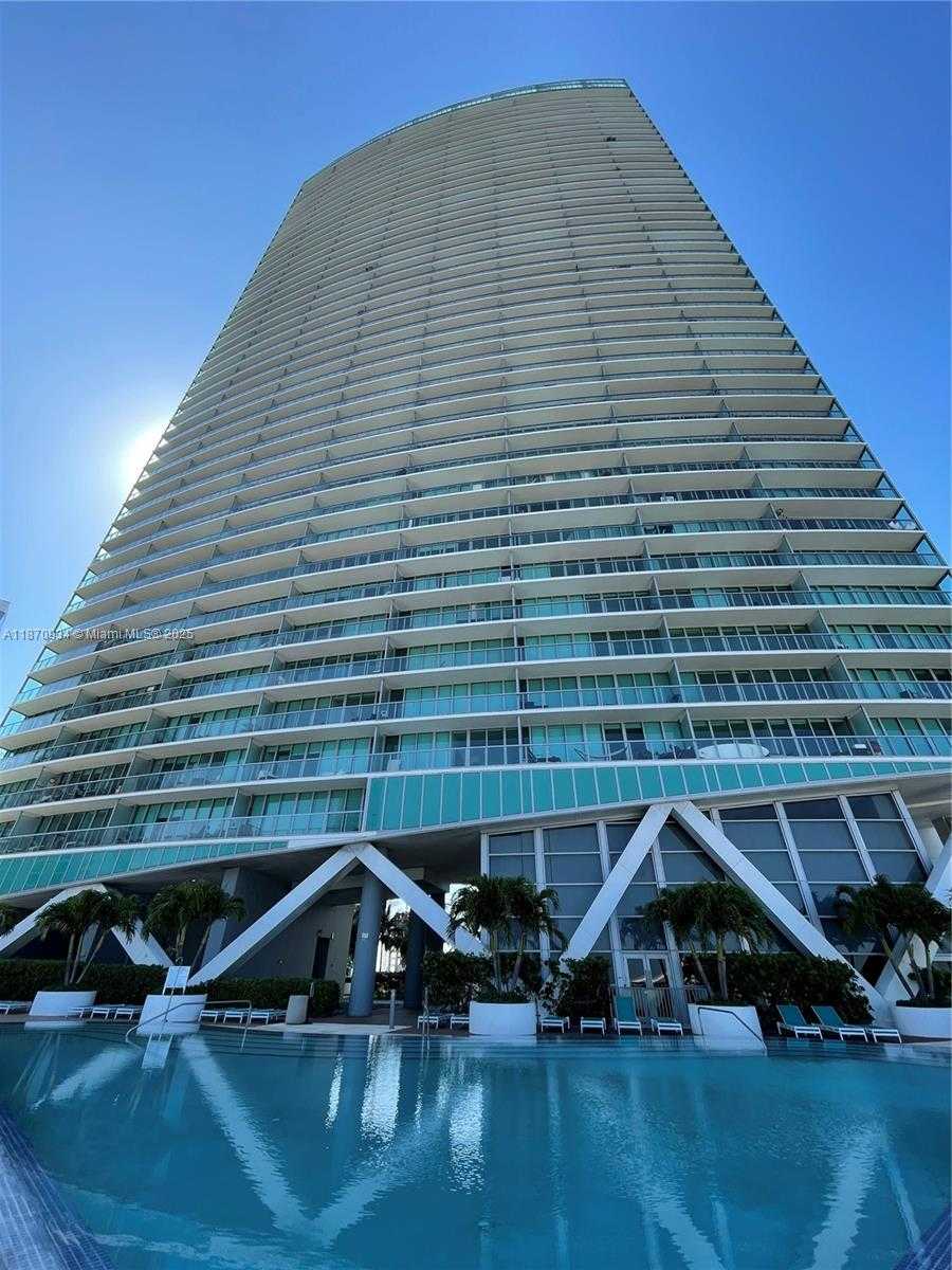 Small Image of 888 BISCAYNE BLVD #4902, Miami Number 17