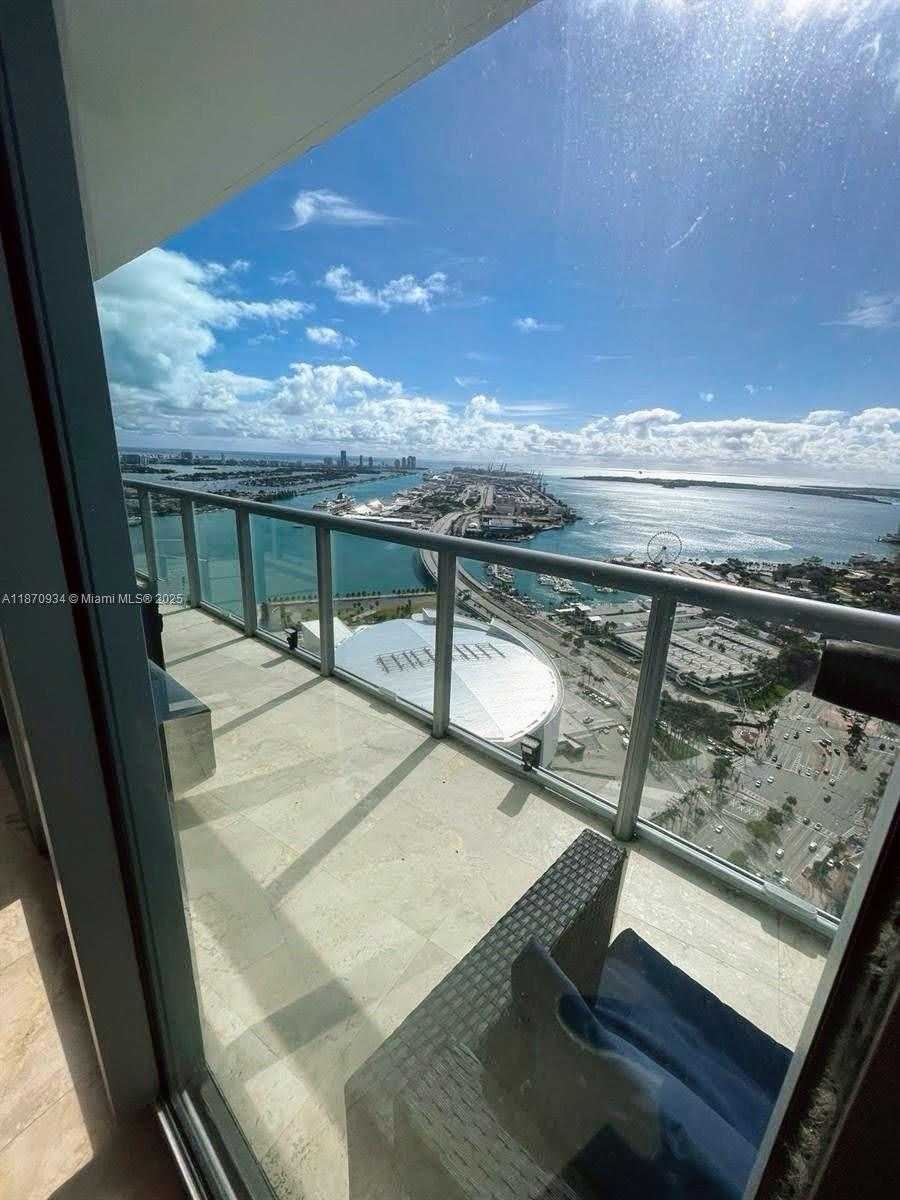 Small Image of 888 BISCAYNE BLVD #4902, Miami Number 5