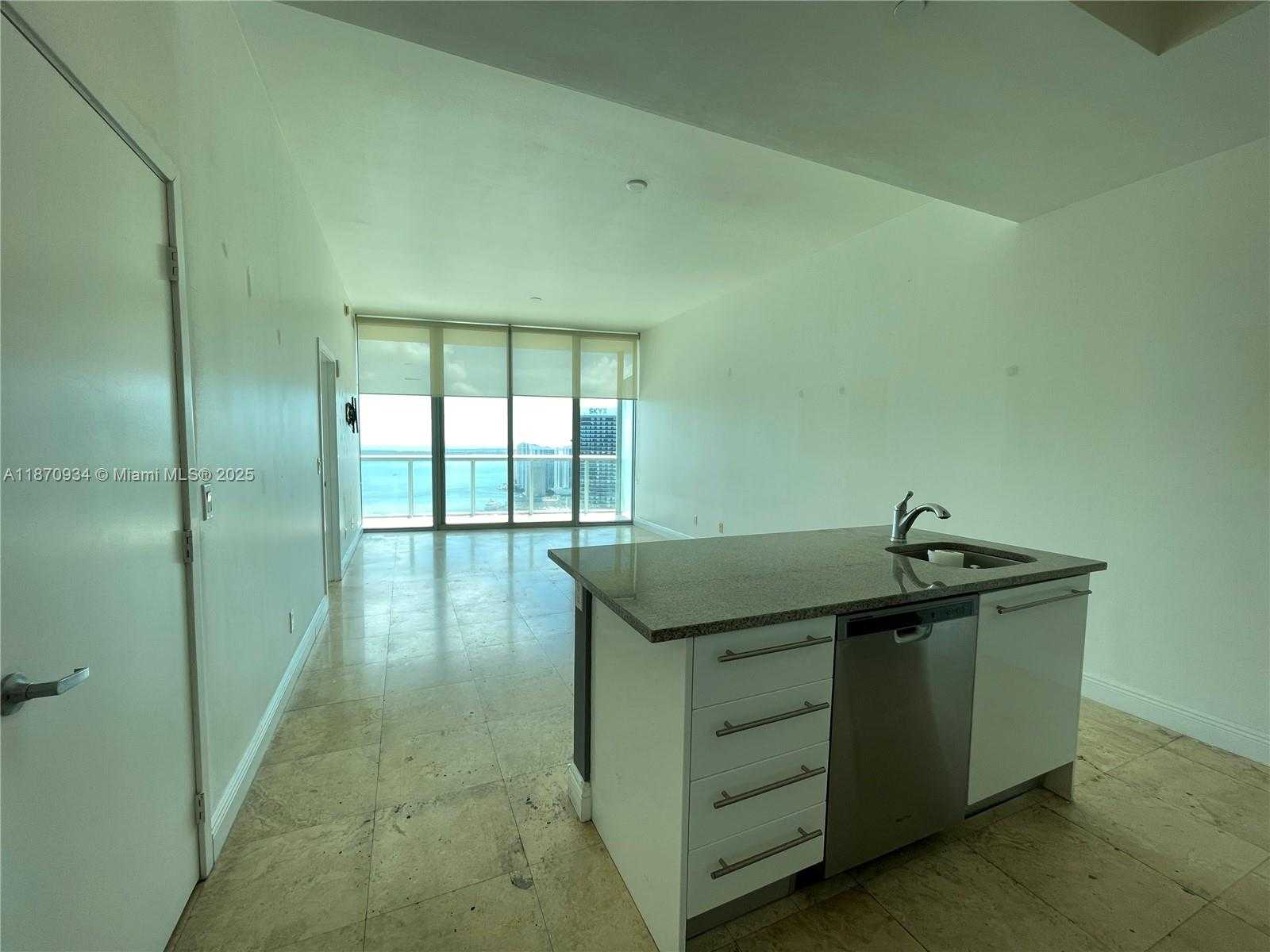 Small Image of 888 BISCAYNE BLVD #4902, Miami Number 6