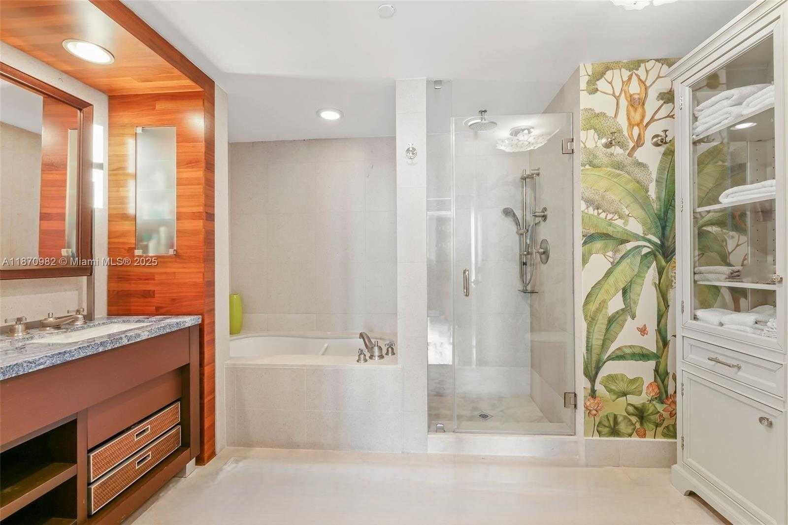 Small Image of 6799 COLLINS AVE #1601, Miami Beach Number 11