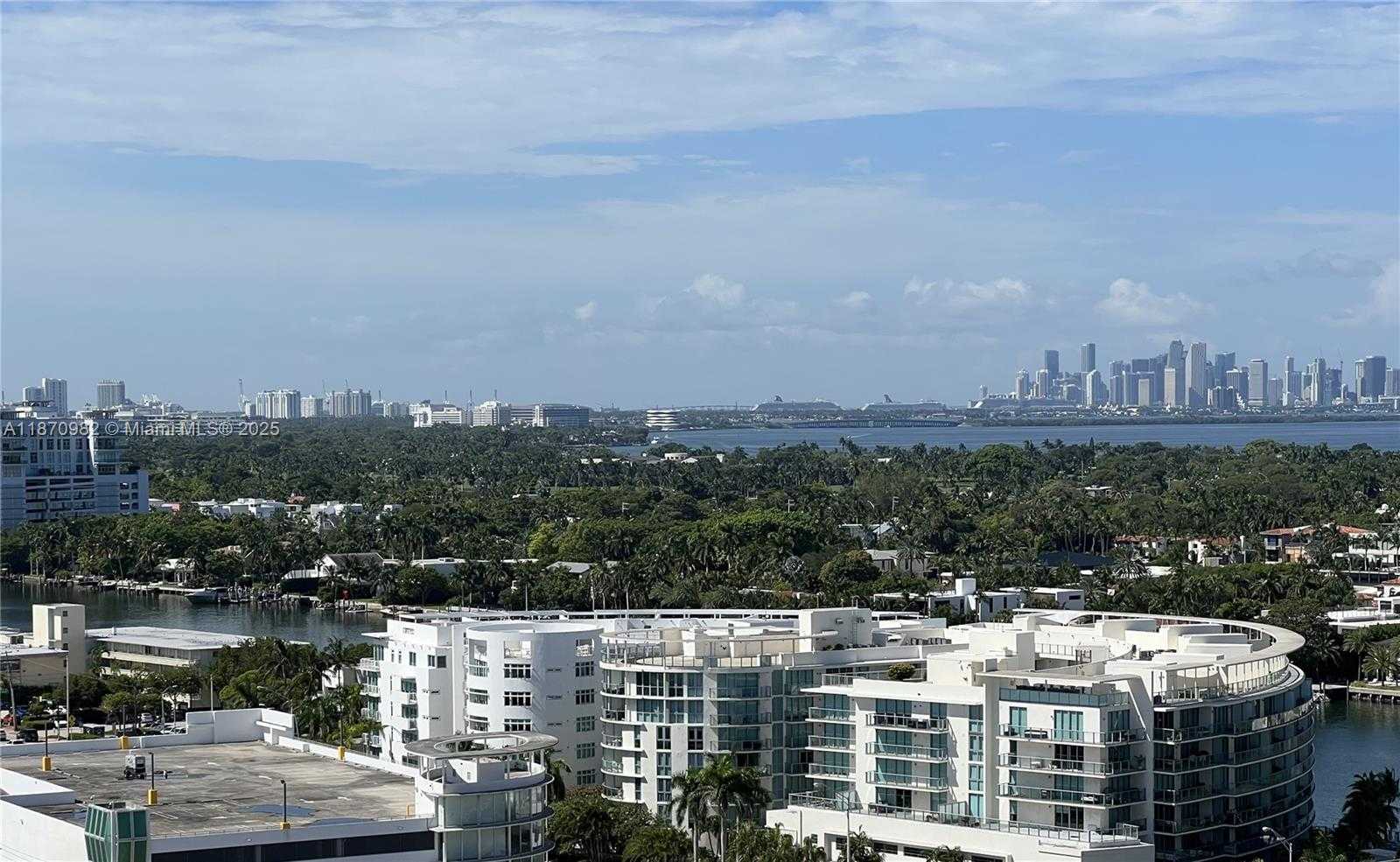 Small Image of 6799 COLLINS AVE #1601, Miami Beach Number 12