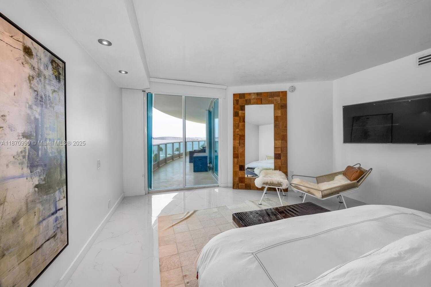 Small Image of 2127 BRICKELL AVE #801, Miami Number 15