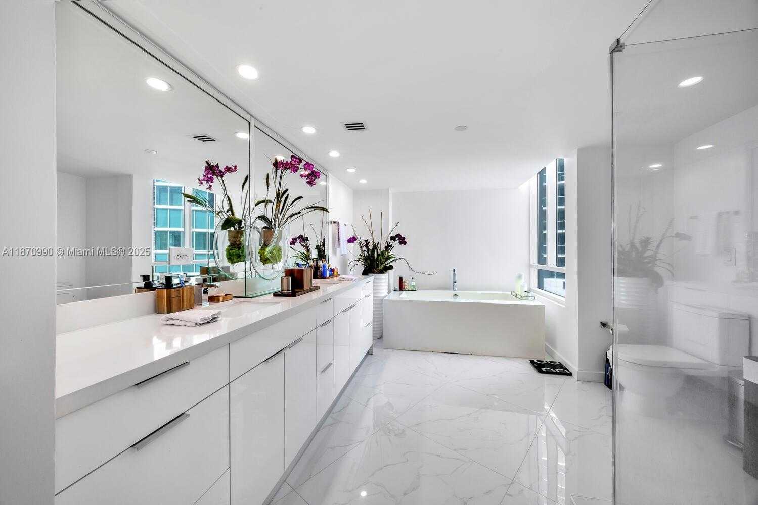 Small Image of 2127 BRICKELL AVE #801, Miami Number 20