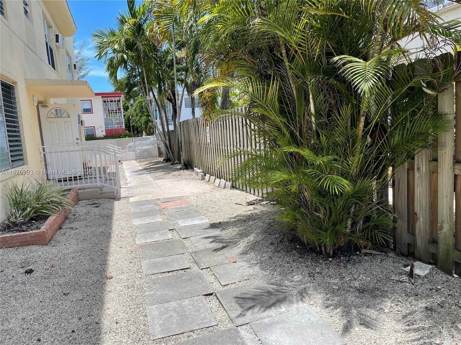 Small Image of 785 81ST ST #3, Miami Beach Number 12