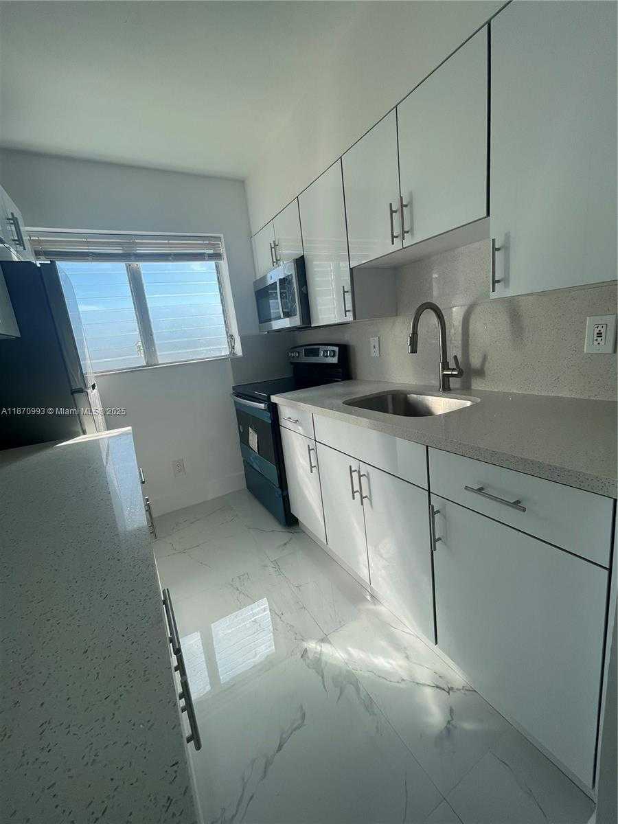 Small Image of 785 81ST ST #3, Miami Beach Number 3