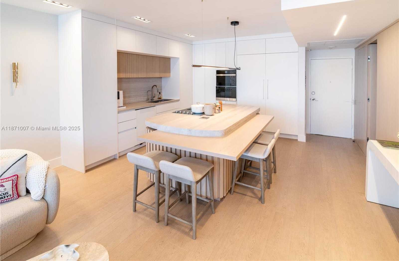 Small Image of 20 ISLAND AVE #1407, Miami Beach Number 22