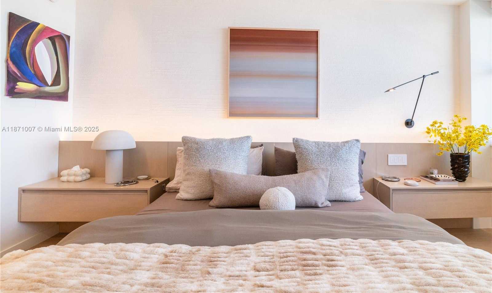 Small Image of 20 ISLAND AVE #1407, Miami Beach Number 25