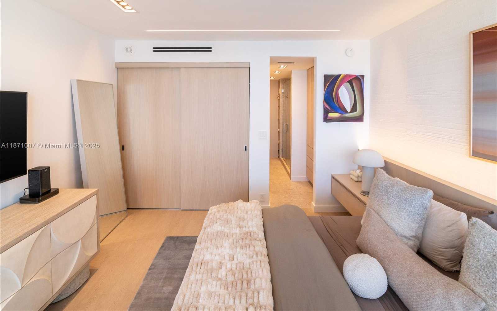 Small Image of 20 ISLAND AVE #1407, Miami Beach Number 28