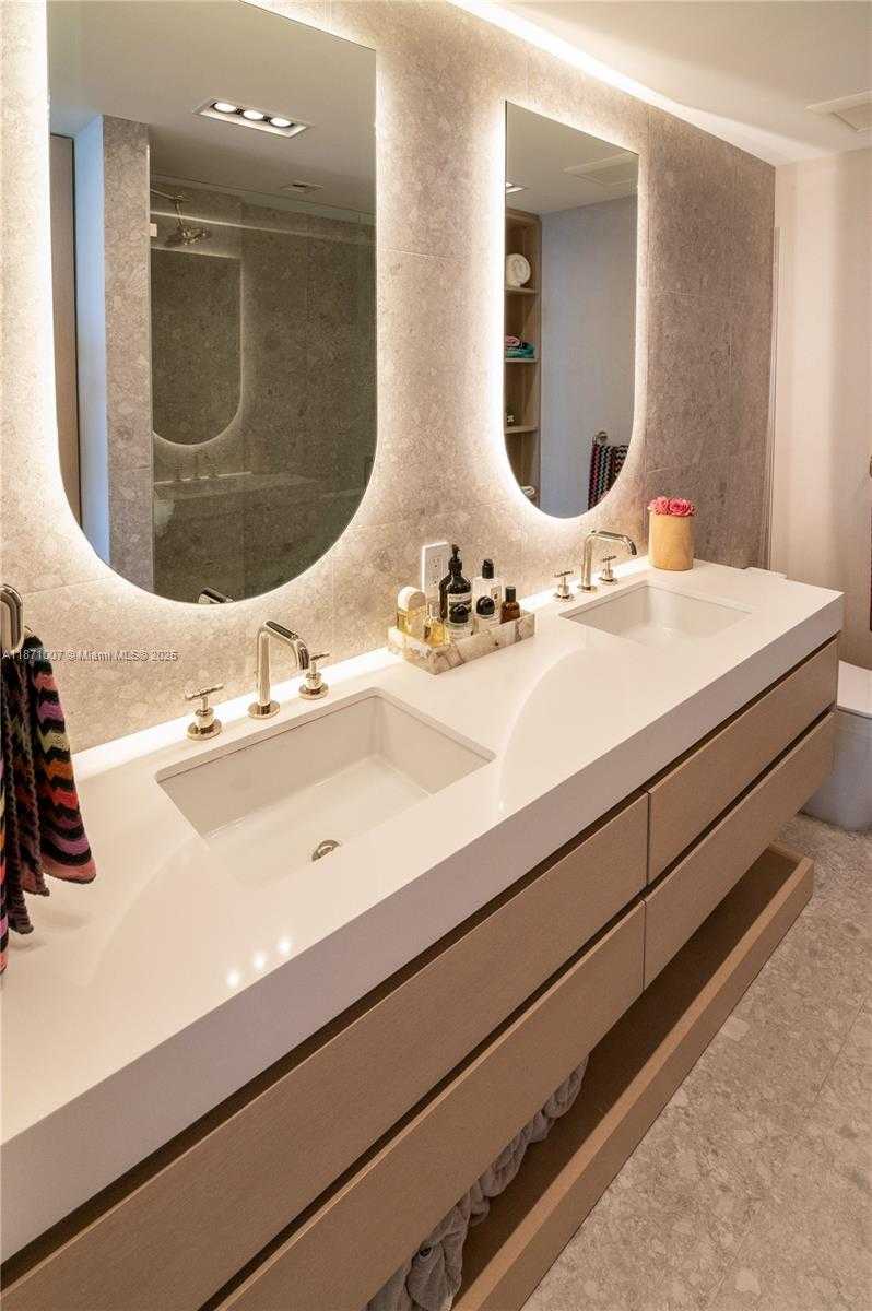 Small Image of 20 ISLAND AVE #1407, Miami Beach Number 35