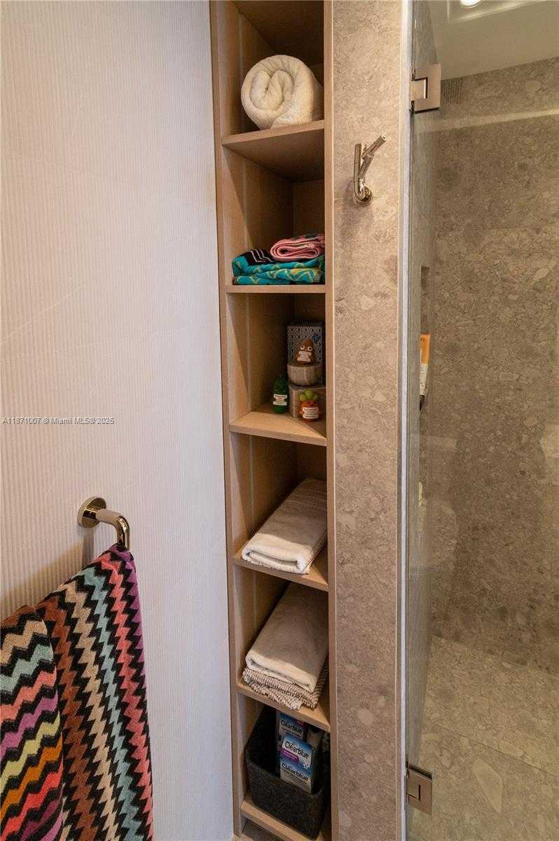 Small Image of 20 ISLAND AVE #1407, Miami Beach Number 37
