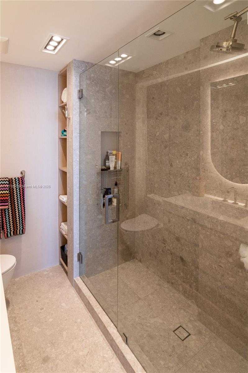 Small Image of 20 ISLAND AVE #1407, Miami Beach Number 38
