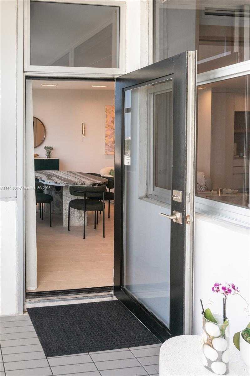 Small Image of 20 ISLAND AVE #1407, Miami Beach Number 46