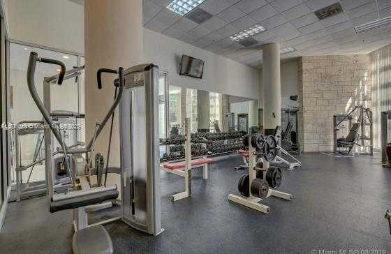 Small Image of 5161 COLLINS AVE #715, Miami Beach Number 15