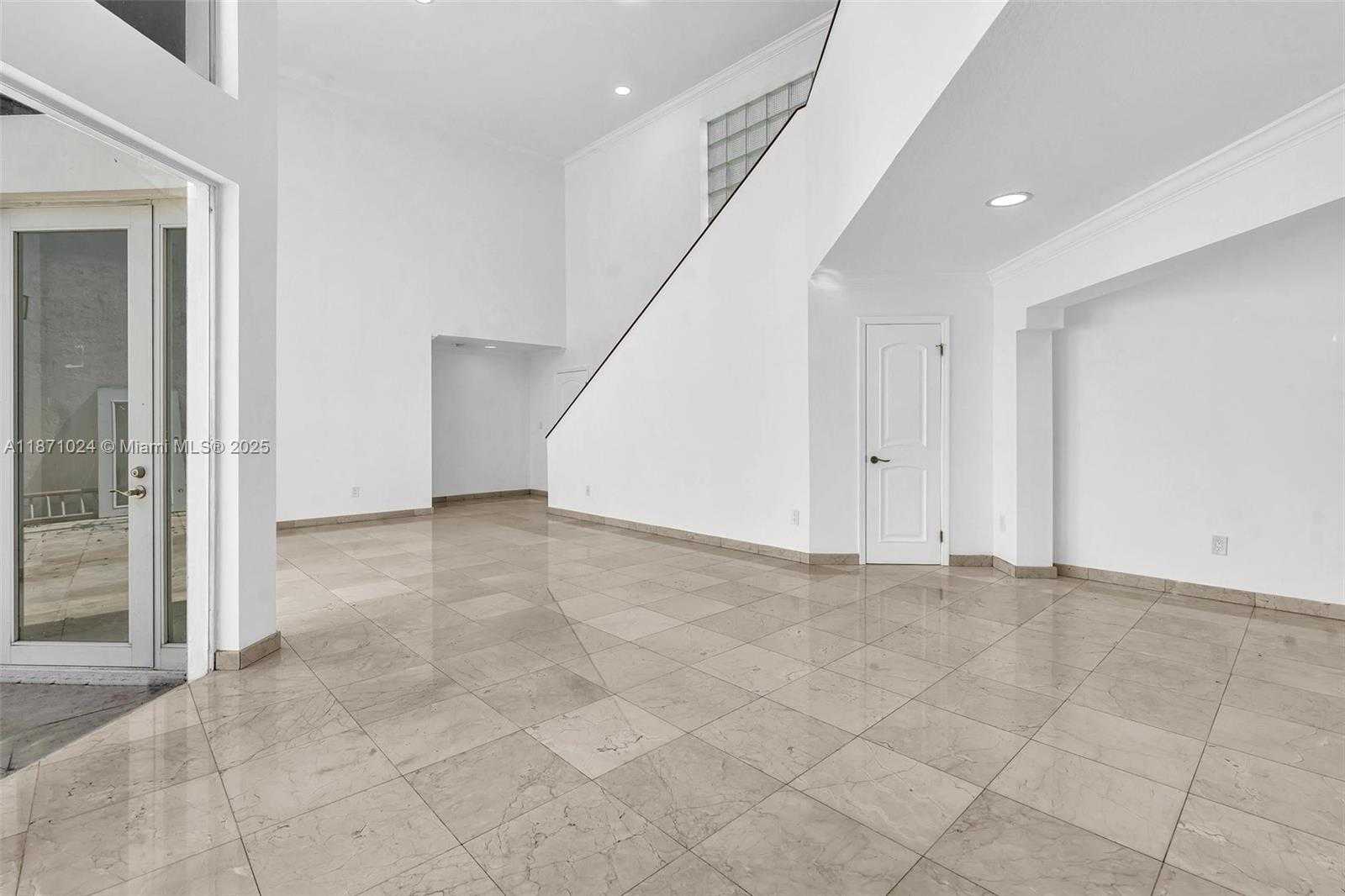 Small Image of 20645 NORTH EAST 25TH PL, Miami Number 6