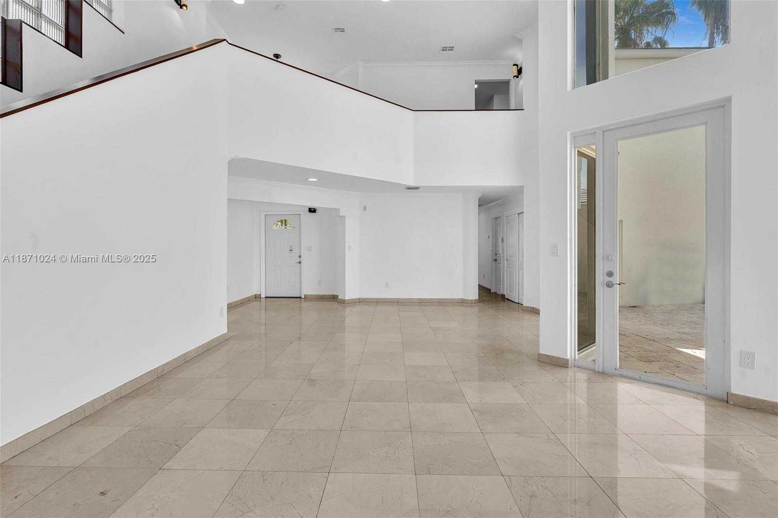 Small Image of 20645 NORTH EAST 25TH PL, Miami Number 9