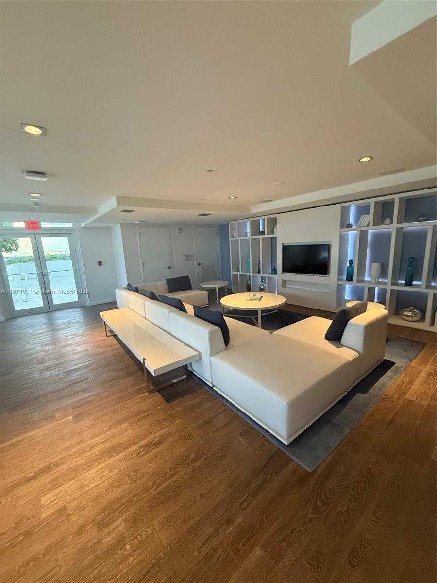 Small Image of 4250 BISCAYNE BLVD #817, Miami Number 8