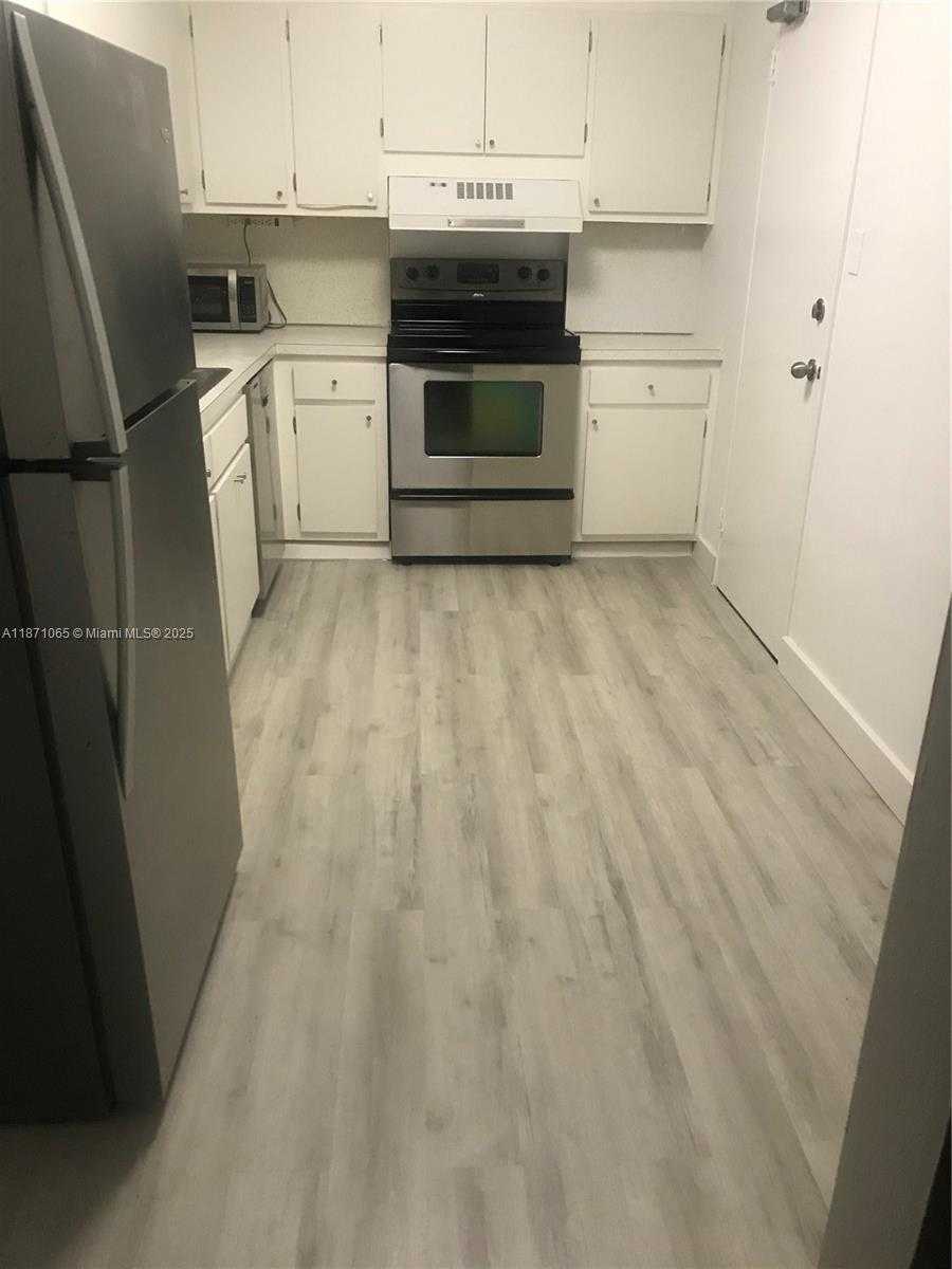 Small Image of 10185 COLLINS AVE #815, Bal Harbour Number 2