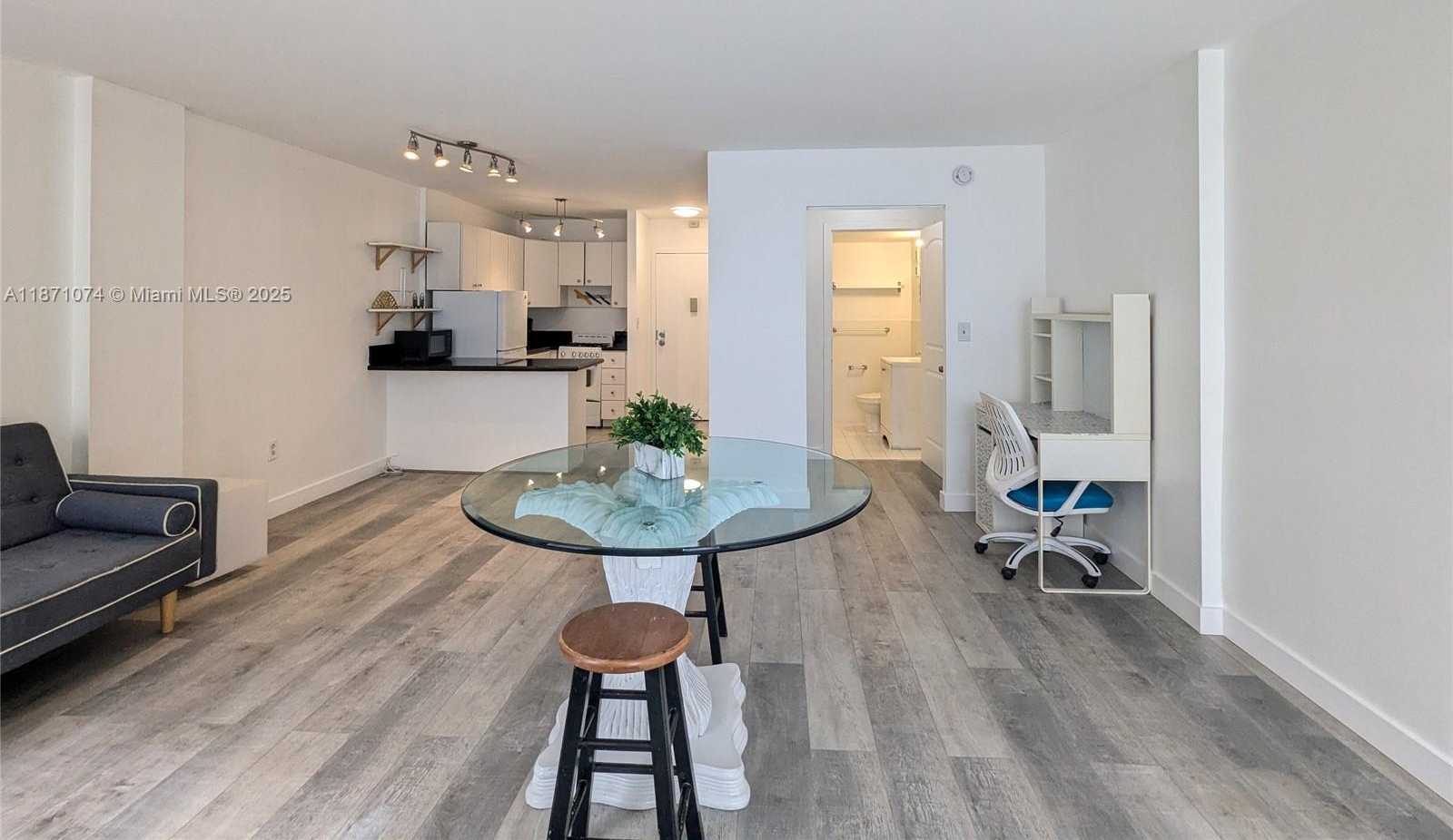 Small Image of 710 WASHINGTON AVE #322, Miami Beach Number 10