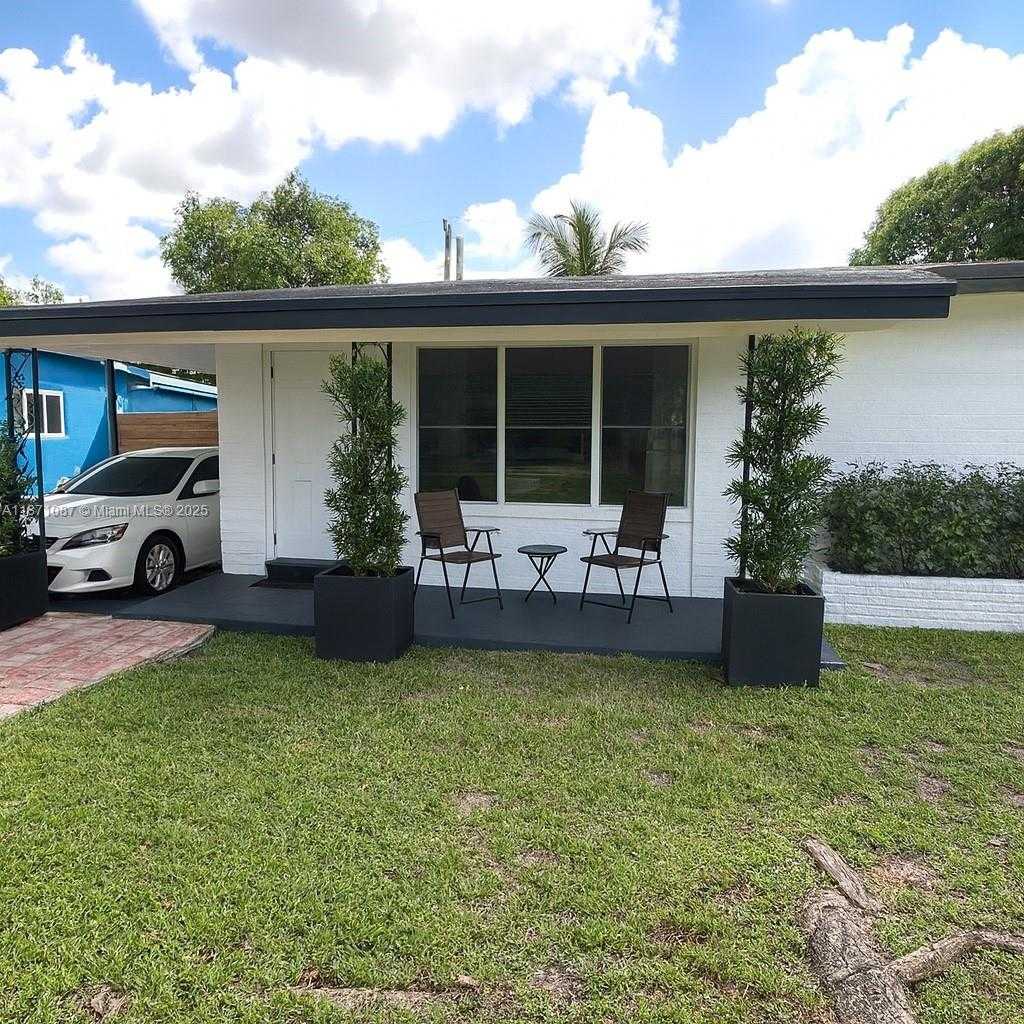 Small Image of 2321 ISLAND DR, Miramar Number 12