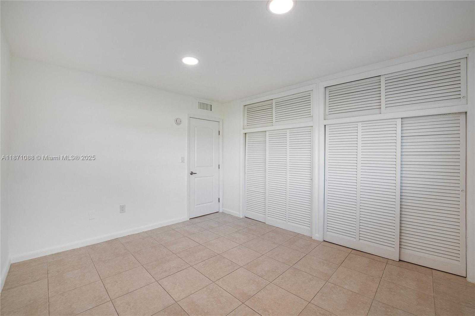 Small Image of 7660 SOUTH WEST 82ND ST #H110, Miami Number 14