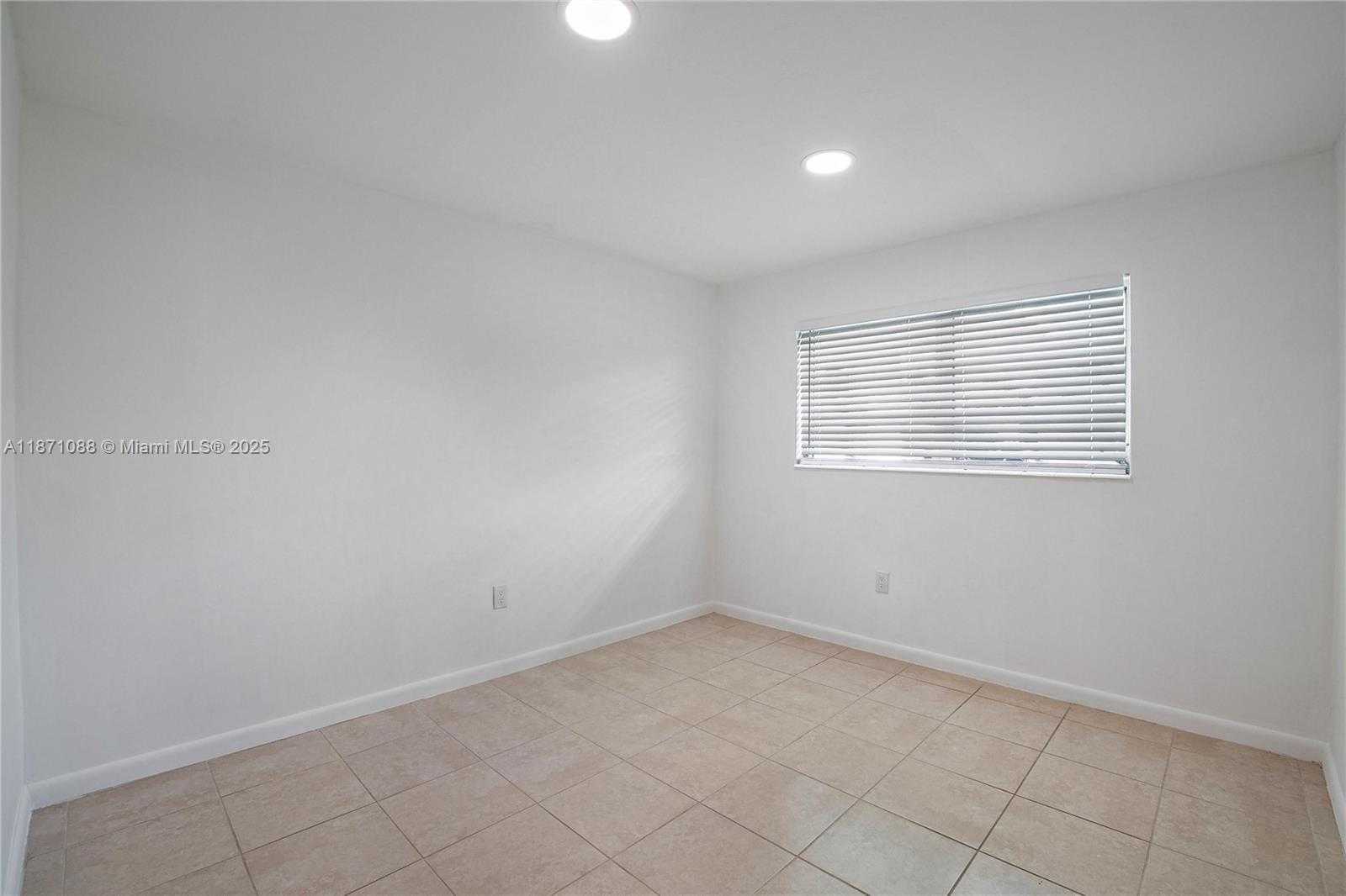 Small Image of 7660 SOUTH WEST 82ND ST #H110, Miami Number 18