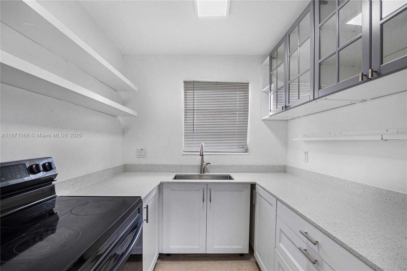 Small Image of 7660 SOUTH WEST 82ND ST #H110, Miami Number 2